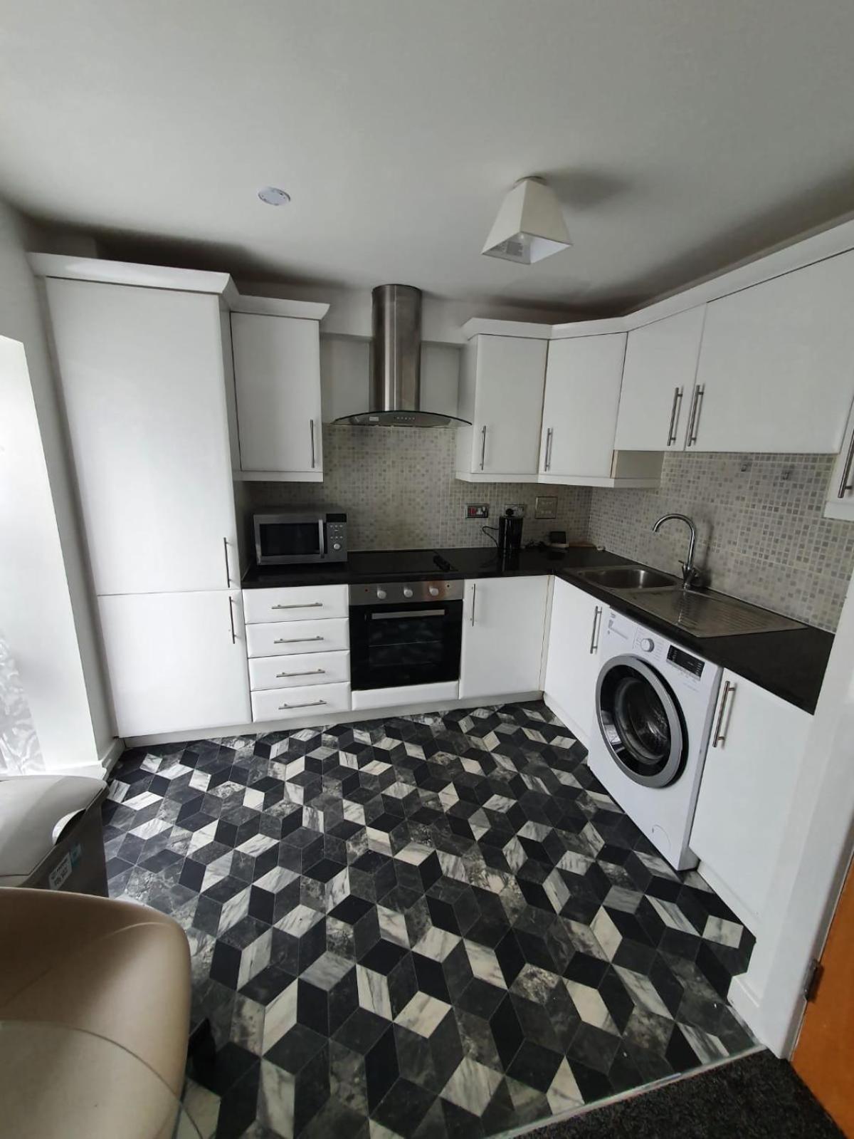 Quiet 2 Bedroom Flat In Darlington With Free Parking, Wi-Fi And More Екстер'єр фото